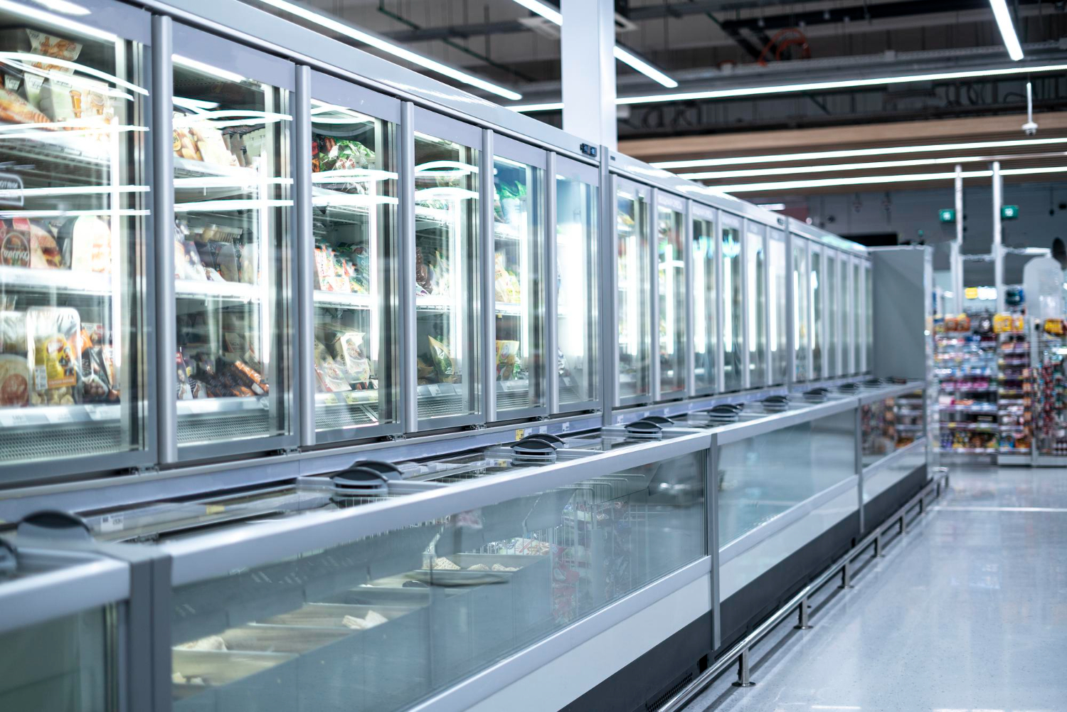 Commercial refrigeration equipment